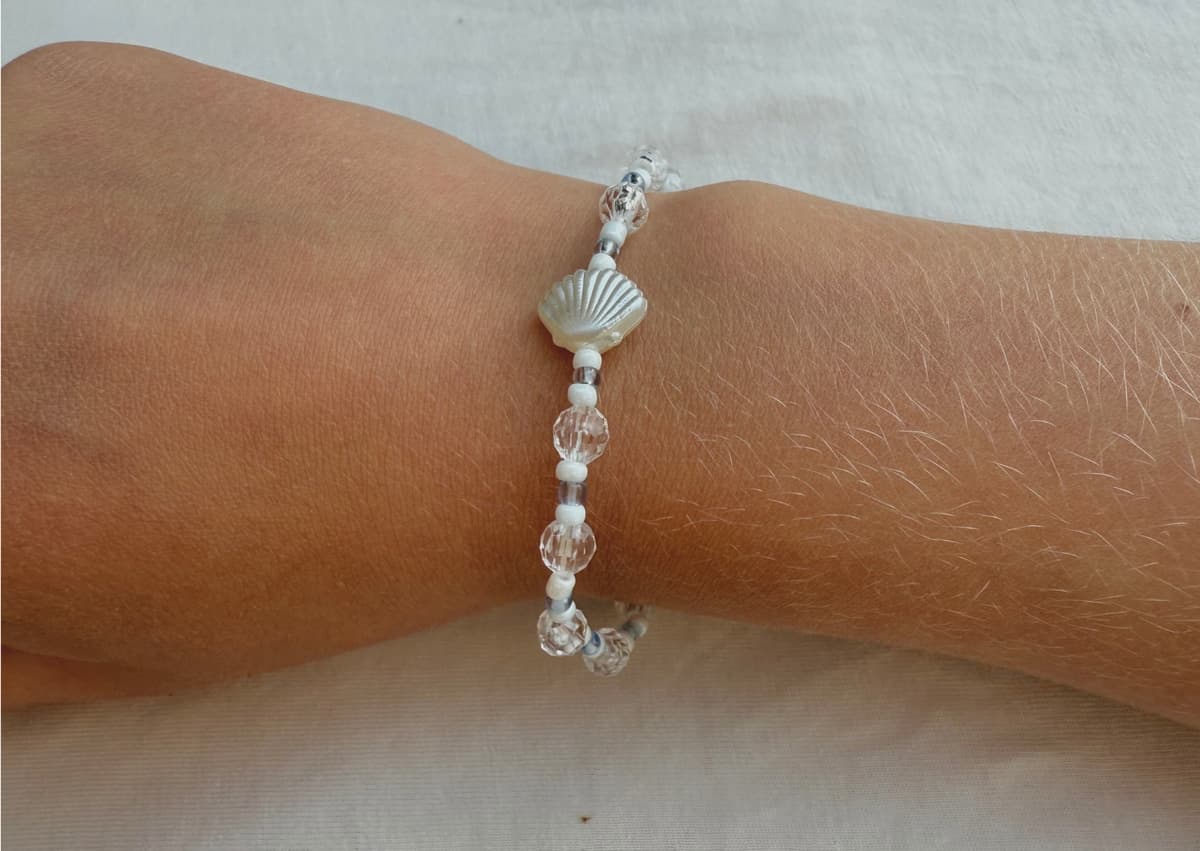 Clear Water Shell Bracelet