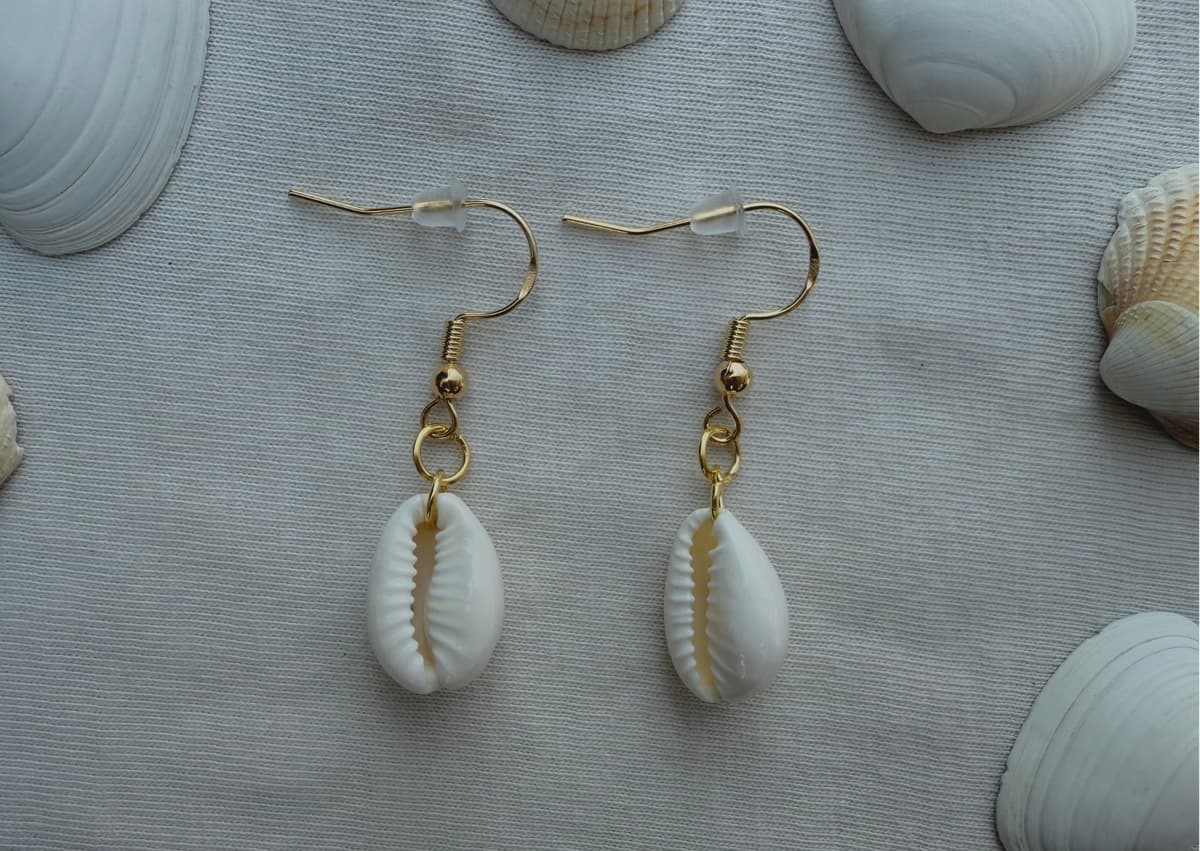 Sea Shell Shine Earrings